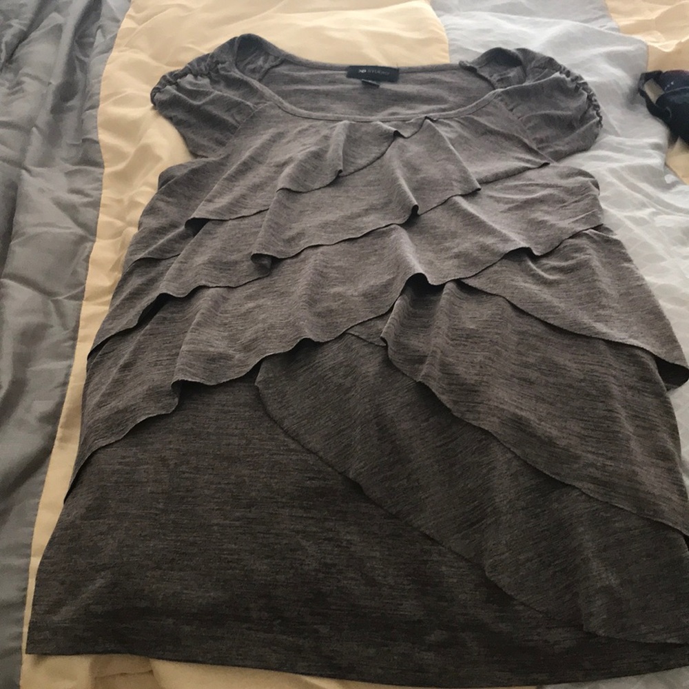 Euc grey ruffled top